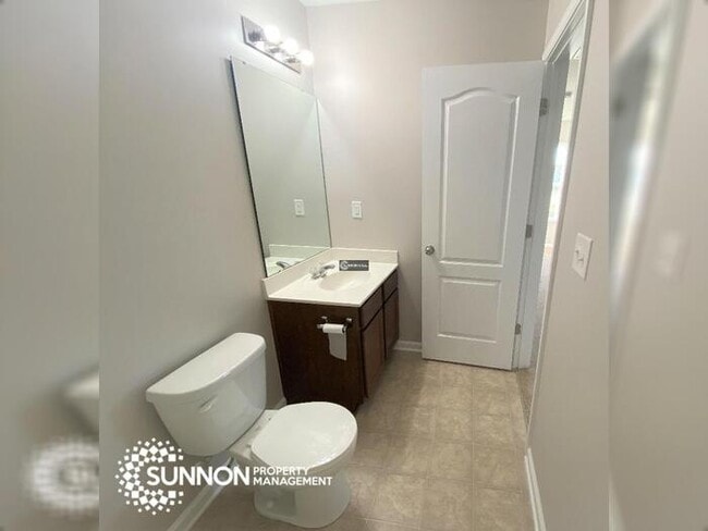 Building Photo - Charming 4 Bed, 3 Bath Home Corner Lot in Indian Trail!