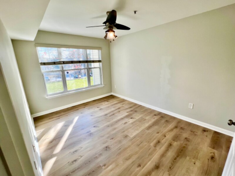 Building Photo - 14000 Farnsworth Ln