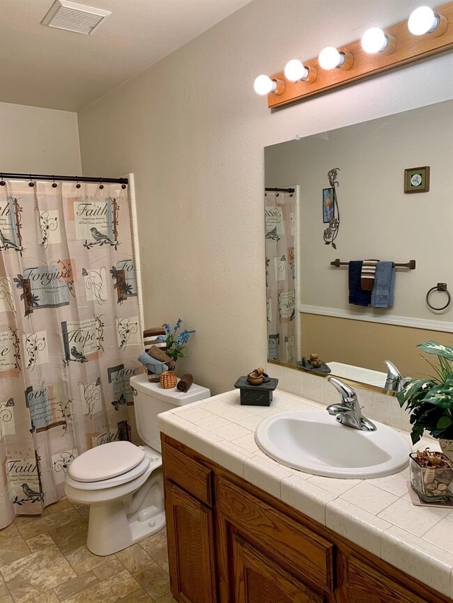 Building Photo - 1797 E Solar Ave