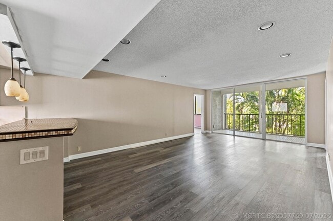 Building Photo - 4080 Tivoli Ct