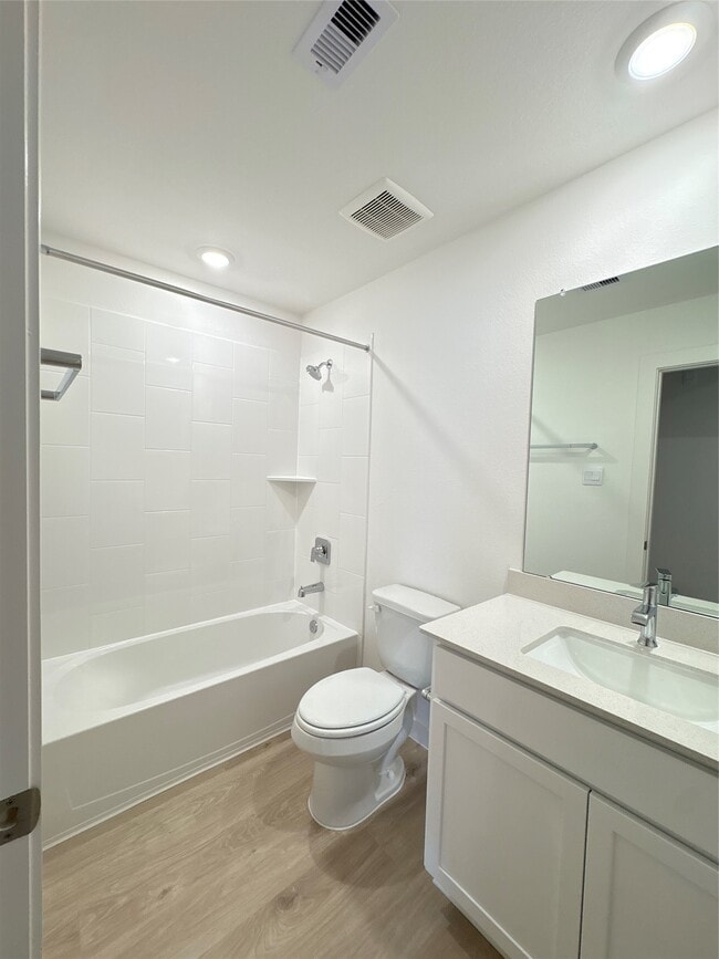 Building Photo - 31114 Royal Acres Ct