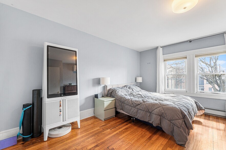 Building Photo - 42 Jefferson St