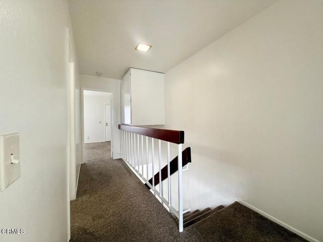 Building Photo - 263 S Ventura Rd