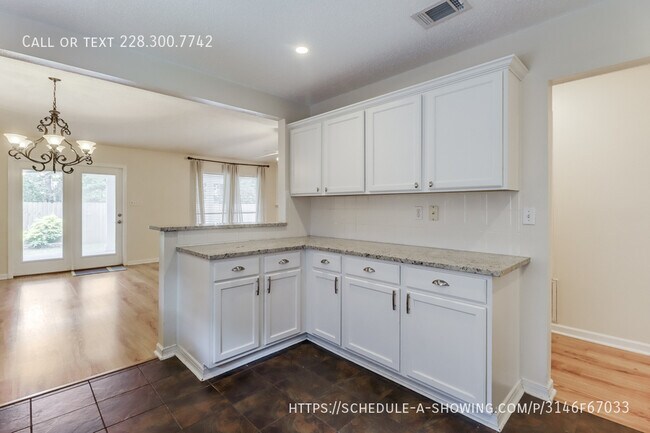 Building Photo - 3612 Miles Ln