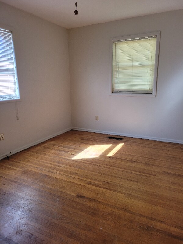 Building Photo - 704 Strozier Ln