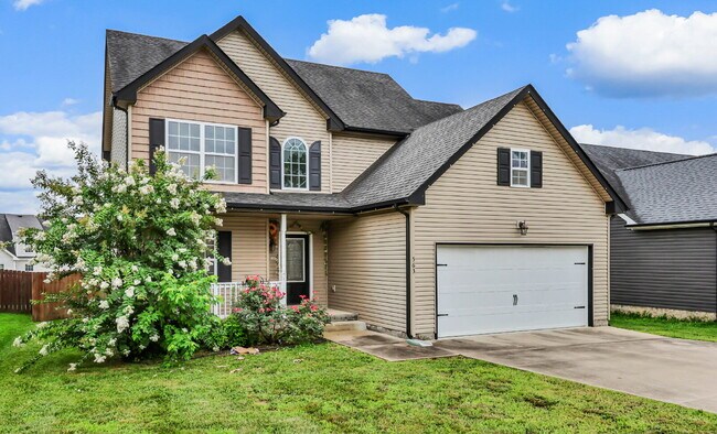 Building Photo - Wonderful 2-story home close to Ft. Campbell