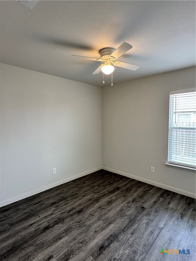 Building Photo - 909 2nd St