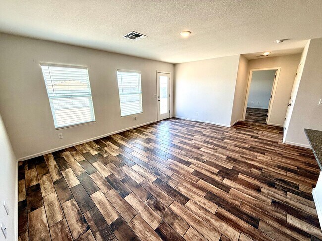 Building Photo - Beautifully Updated 4 Bedroom Home in Valley Springs Estates- Available Now!