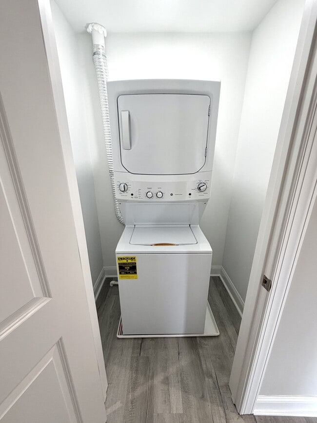 Building Photo - 1 Melissa Ln