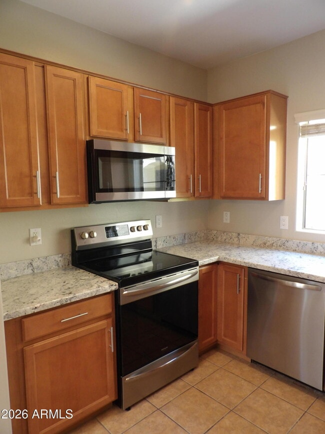 Building Photo - 4666 E Redfield Rd