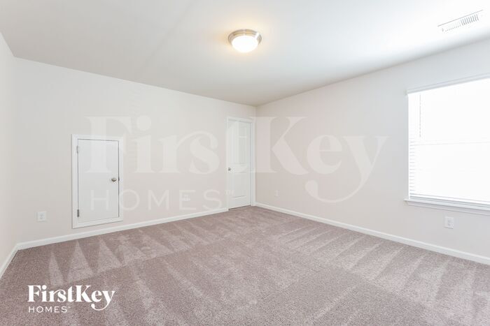 Building Photo - 611 Goldburn Wy