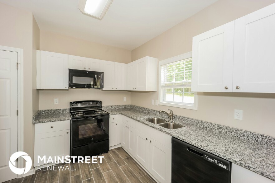 Building Photo - 99 Susie Pl