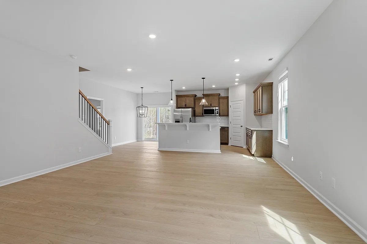 Building Photo - 209 Meadowbark Bnd