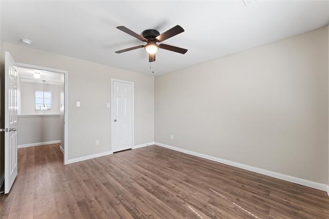 Building Photo - 504 Riverbed Dr