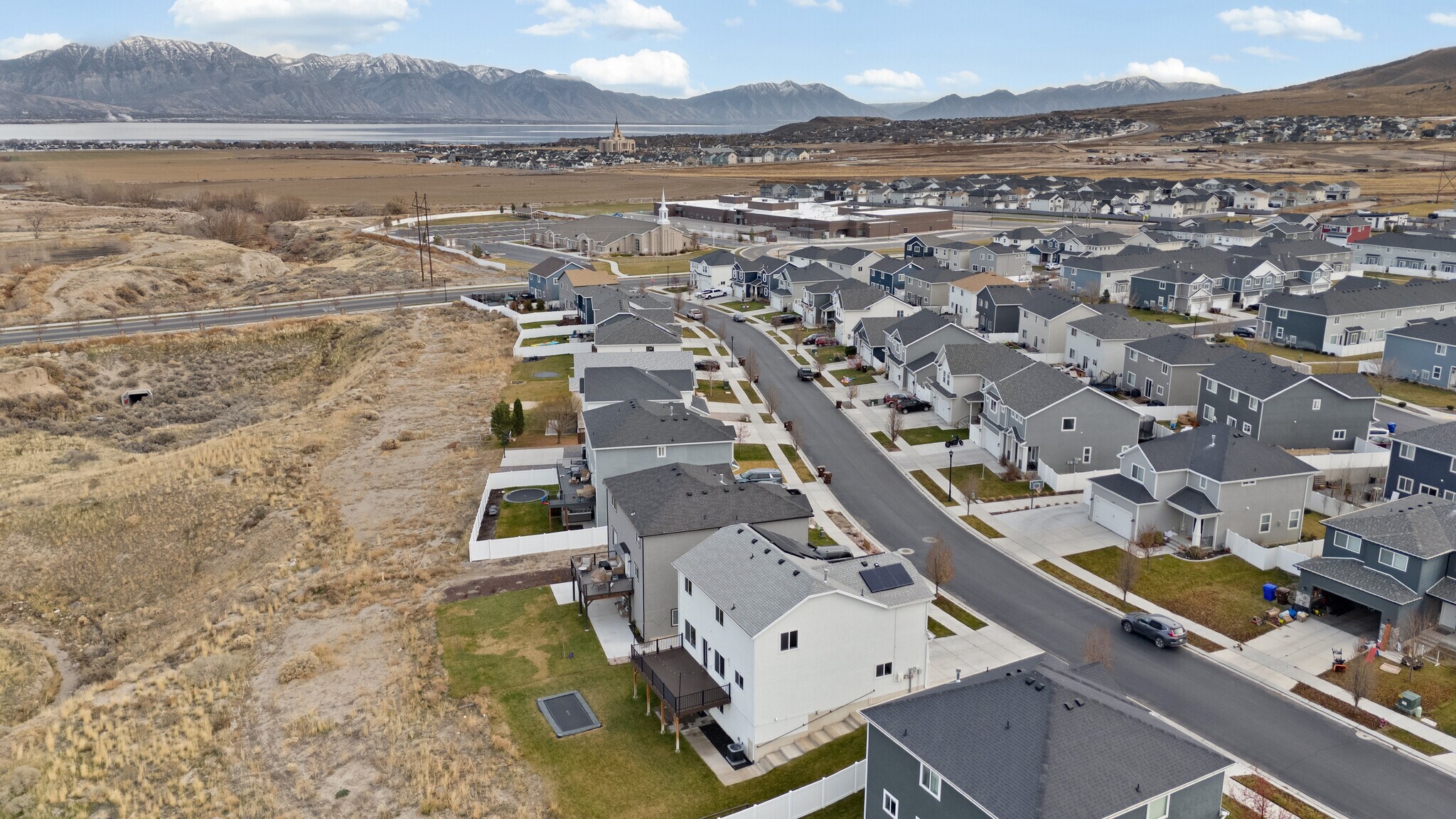 Building Photo - 4877 E Silver Ridge Rd