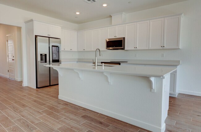 Building Photo - Brand New Home