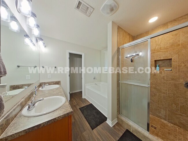 Building Photo - Coming Soon – Beautiful Rental Home in Cre...