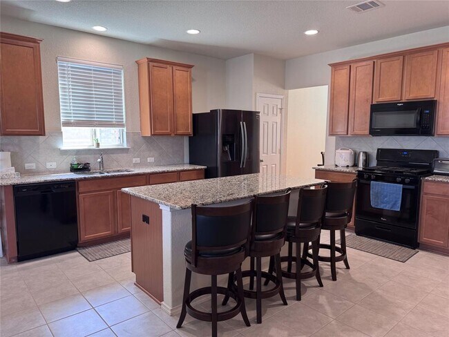 Building Photo - 11905 Reindeer Dr