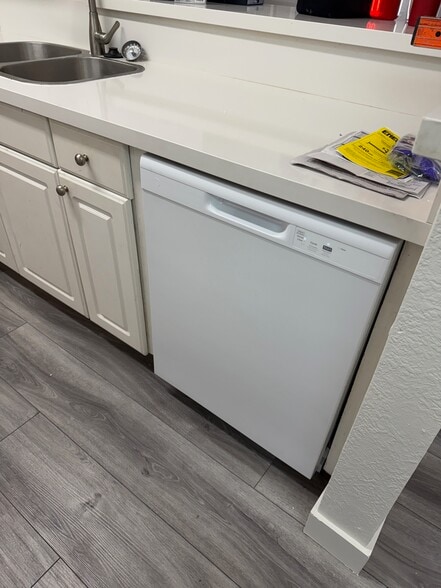 new dishwasher - 2035 S Elm St