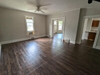 Building Photo - Ward 42 - 7th Ave Duplex