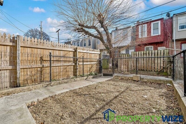 Building Photo - 1329 Herkimer St