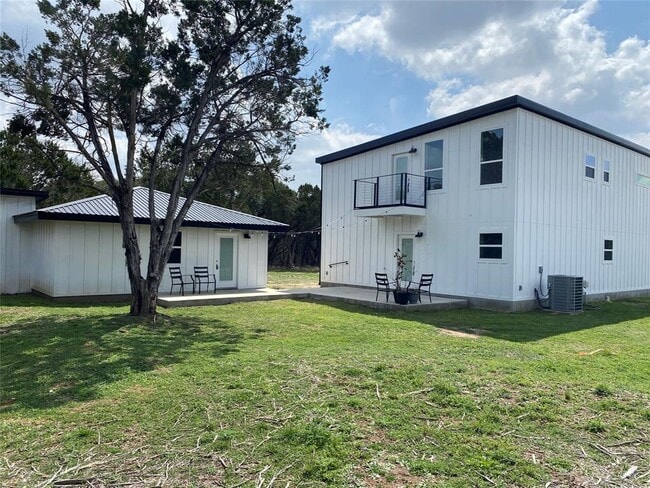 Building Photo - 31 Heathrow Ln