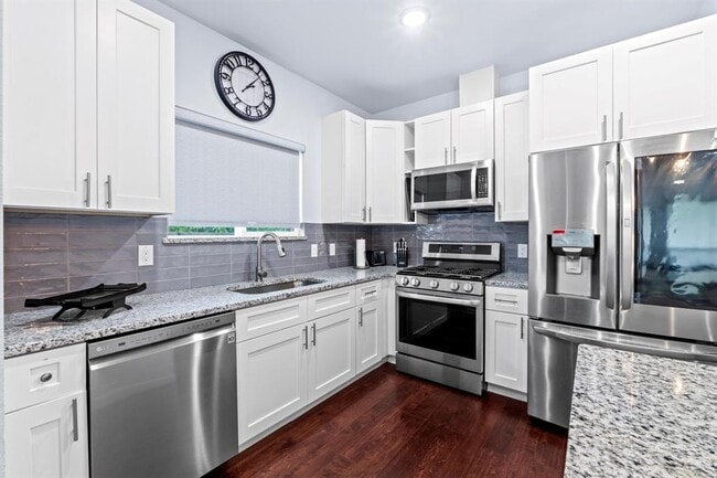 Building Photo - 602 Delmar Ave