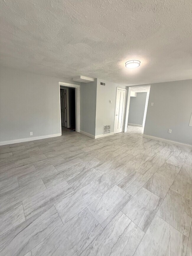 Building Photo - 3115 Bracken Woods Ln