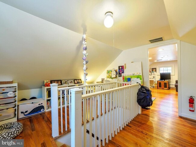 Building Photo - 5534 Nevada Ave NW