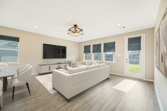 Building Photo - 7314 Bristlegrass Colony Ct