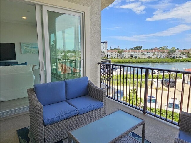 Building Photo - 503 N Tamiami Trail