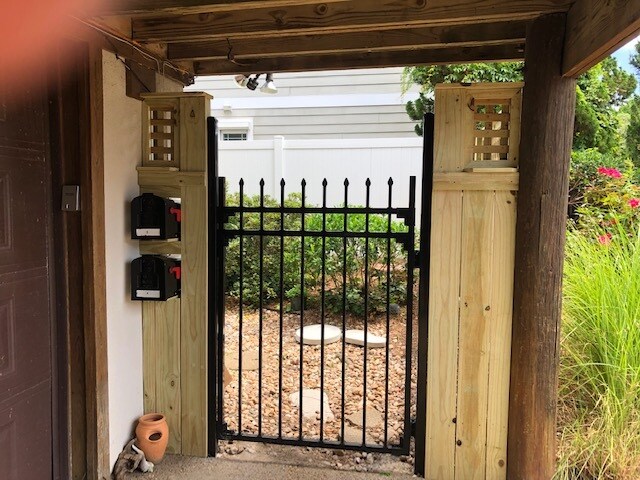 Private Entrance - 109 84th St