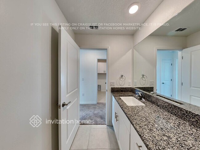 Building Photo - 113 Rose Bud Ln