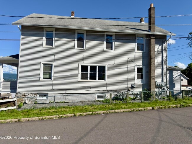 Building Photo - 189 Nottingham St