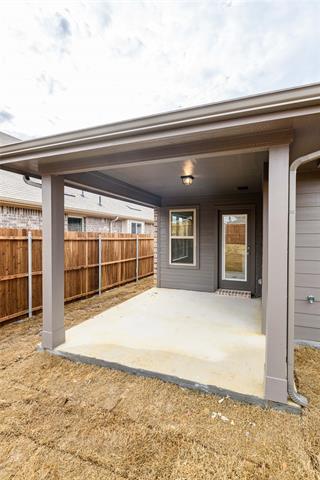 Building Photo - 635 Frio Ln