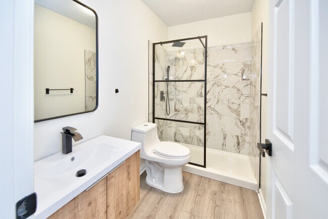 Building Photo - Modern Comfort Meets Everyday Convenience in this Stunning Forest Hill Townhome with 3 Beds & 3.5...