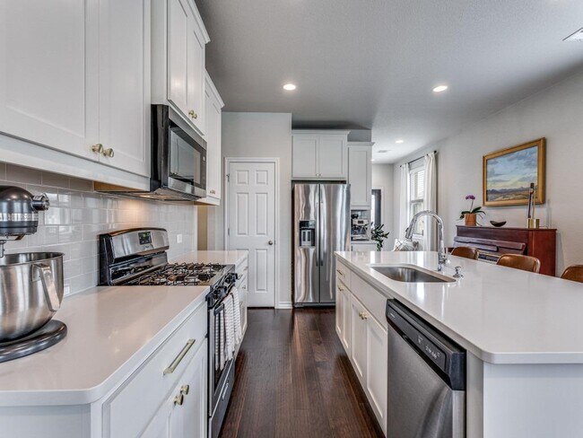 Building Photo - 281 Satsuma Dr