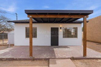 Building Photo - 1432 N Columbus Blvd