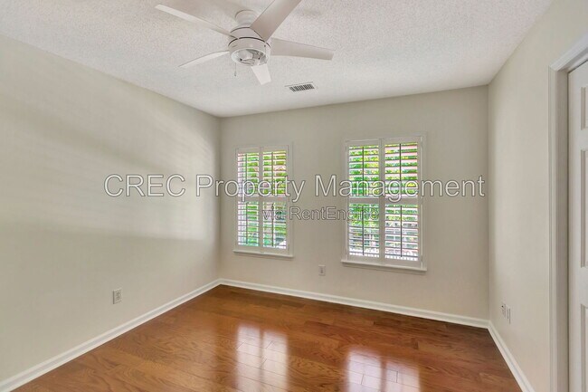 Building Photo - 1336 Wild Olive Dr