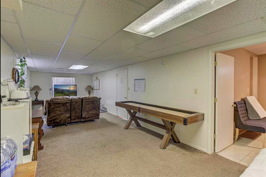 Carpet replaced with LVP - 221 E Pine St