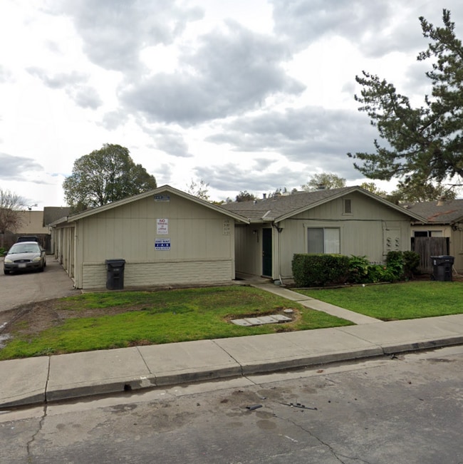 Building Photo - 3128