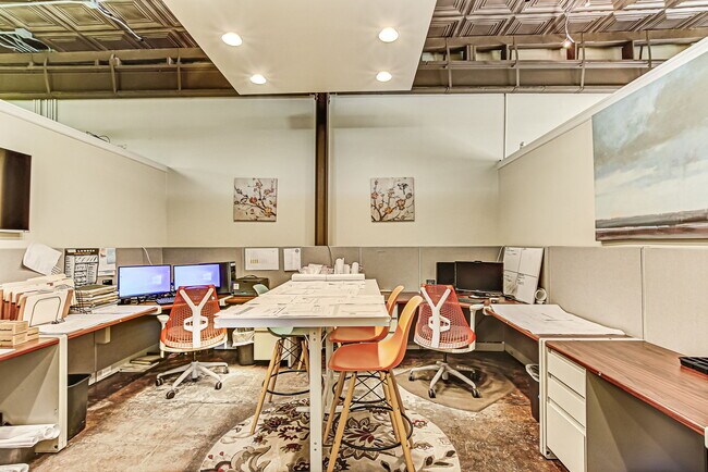 Building Photo - 1334 Walnut St