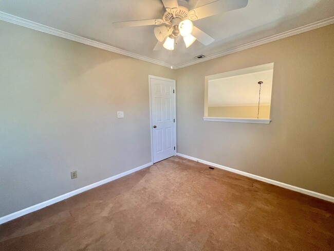 Building Photo - Charming Newly Remodeled 3BD, 2.5BA Raleig...