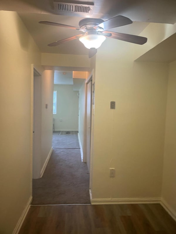 Building Photo - 6006 Clay St NE