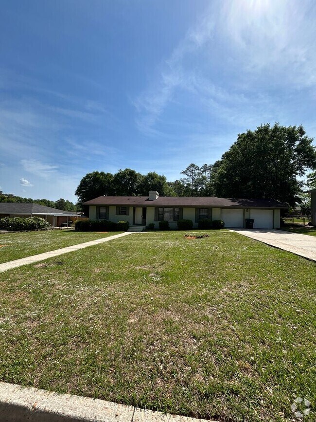 Building Photo - Spruce Street, Enterprise, AL