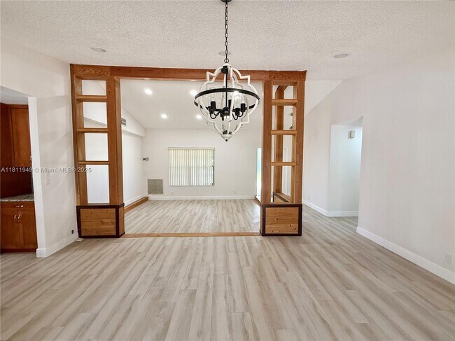 Building Photo - 9788 NW 3rd Manor