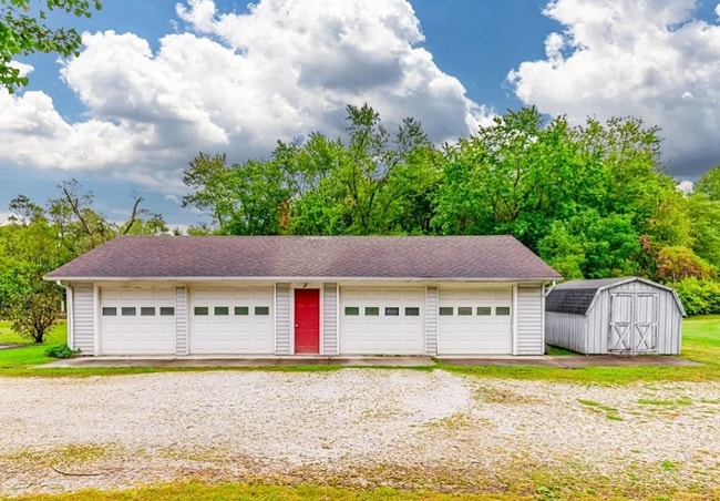 Building Photo - 9475 Mayfield Rd