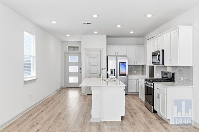 Building Photo - 8129 Linnie Ln