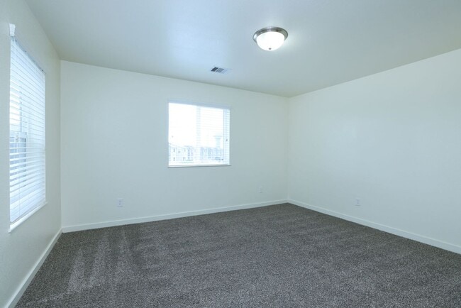 Building Photo - For Lease | 3 Bed, 2.5 Bath | 1,681 Sq Ft ...