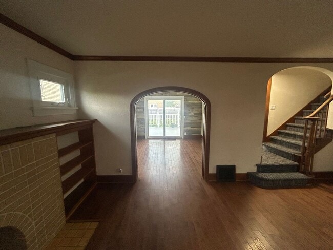 Building Photo - Charming 4BR House in Steubenville